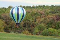 A hot-air balloon passed by.